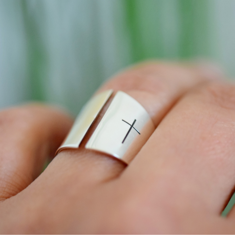 Inel reglabil personalizat simbol Cruce – Argint 925
